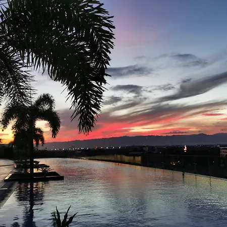 Mactan Newtown Deluxe Island Breeze Apartment